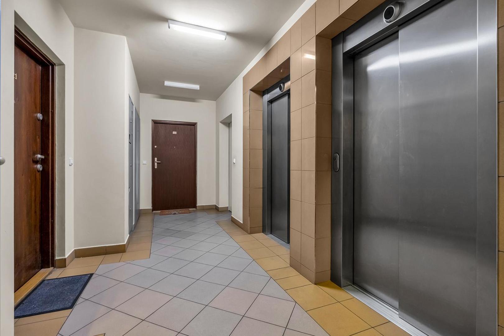 Metro Bemowo Comfort Studio Varsovia Exterior foto
